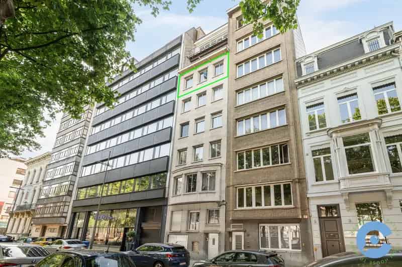 Appartement te huur: Lichtrijk appartement met terras en panoramisch zicht