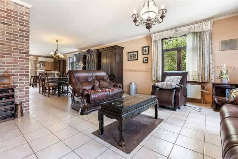 Ruime woning te huur Beverlo 4 slaapkamers 380m²