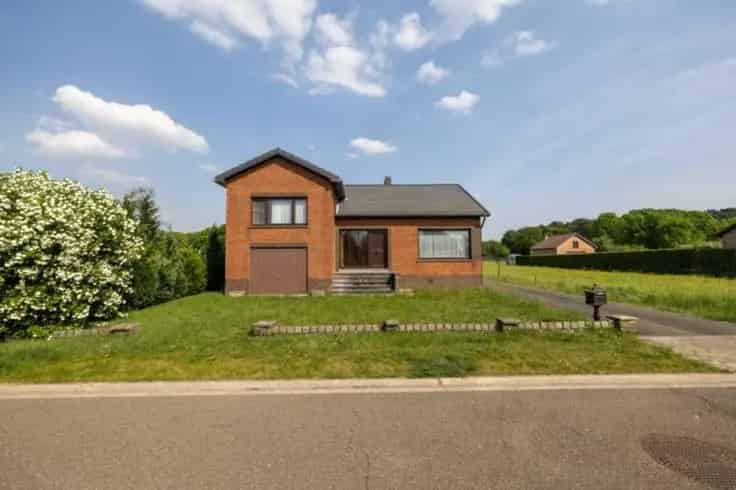 Vrijstaande Woning Te Koop 3 Slaapkamers Perceel 21a40ca