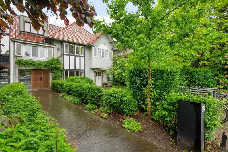 Ruime gezinswoning 6 slaapkamers Edegem