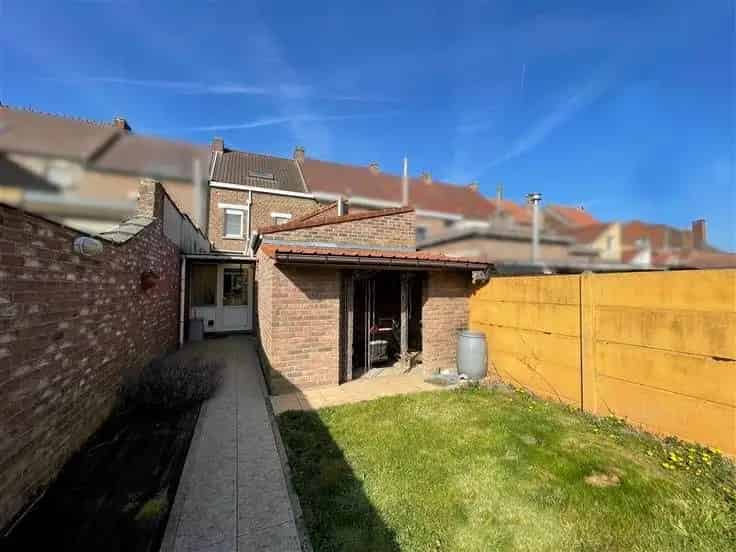 Huis Te Koop Lessines: Charmant Rijhuis met Tuin