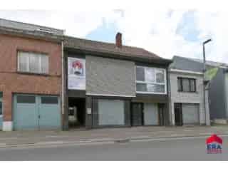 Handelspand met Woonst te Koop Eeklo