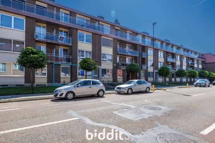 Gelijkvloers Appartement Tongeren: 2 slaapkamers, Terras, Kelder