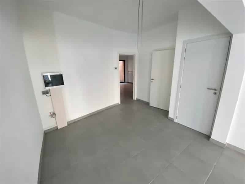 Handelspand 85m2 Centrum Ninove Volledig Gerenoveerd