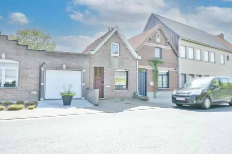 Te renoveren woning landelijk zicht