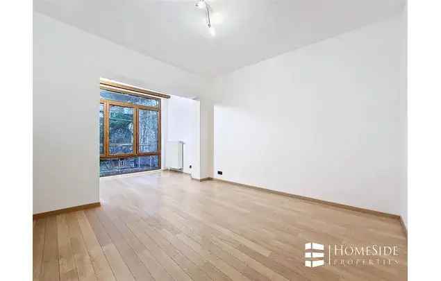 Huur 1 slaapkamer appartement van 70 m² in Brussels