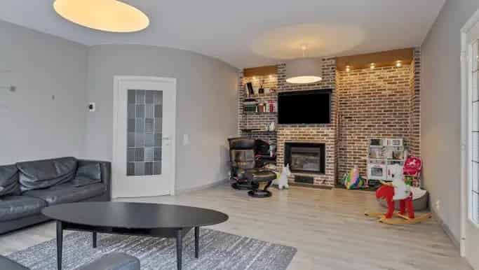 Huis met Magazijn te Koop Bissegem