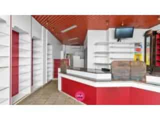 Handelspand Lanaken te renoveren - 5 slaapkamers - 285m²