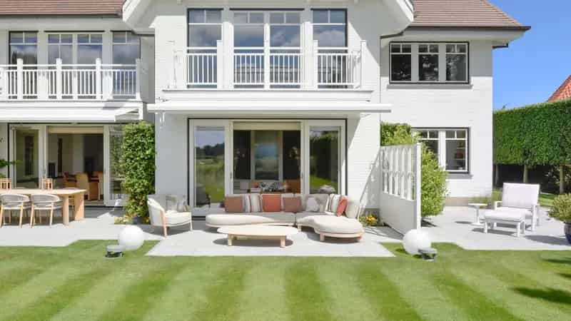 Villa met Panoramisch Uitzicht Aan de Golf