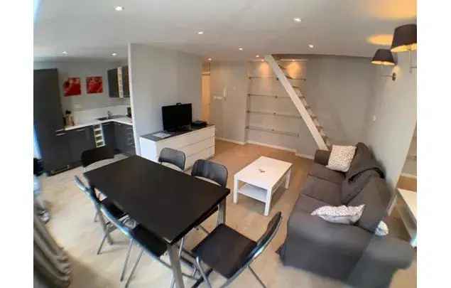 Huur 2 slaapkamer appartement van 70 m² in Brussels