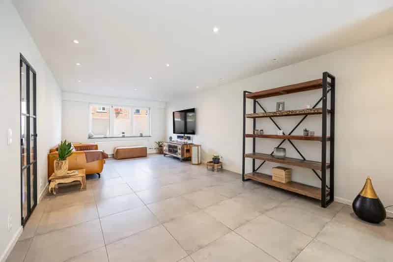 Huis te huur Schoten: Ruime gezinswoning met tuin en 3 slaapkamers