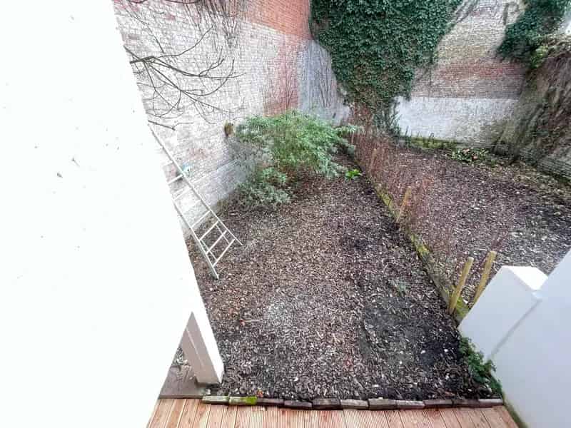 Gerenoveerd appartement met tuin te huur in Zurenborg
