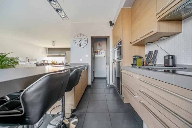 Huis te Koop Lokeren: Instapklare Stijlvolle Triplex