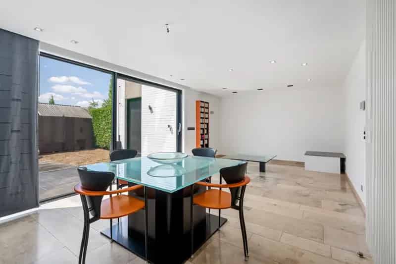 Instapklare woning 3 slaapkamers Lede ruime garage Zuidgerichte tuin