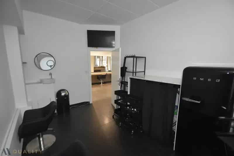 Handelspand 74m2 Zichtlocatie Etalageramen