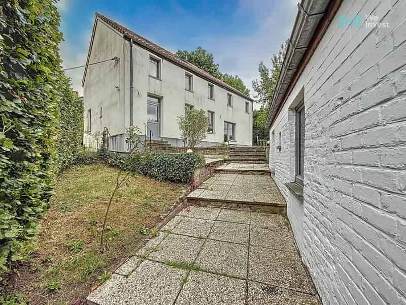 Huis te huur Chaumont-Gistoux: karaktervolle woning met 5 slaapkamers