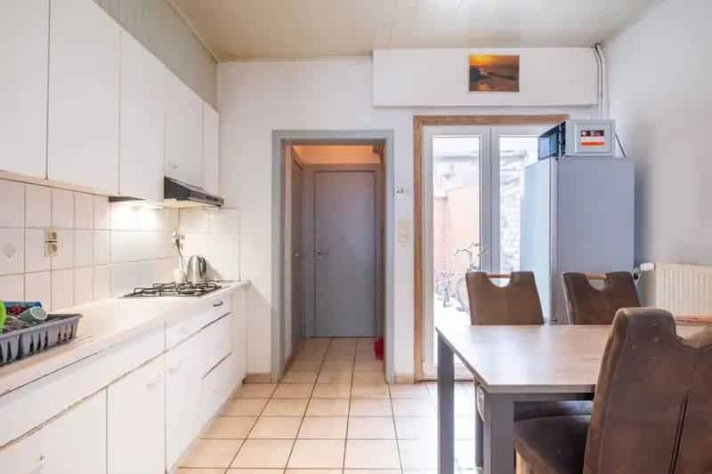 Huis te huur: Centraal gelegen arbeiderswoning