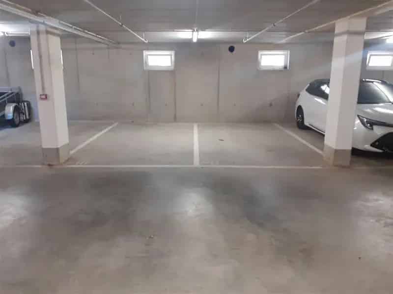 Ondergrondse Parkeerplaats te Koop Beerse Centrum