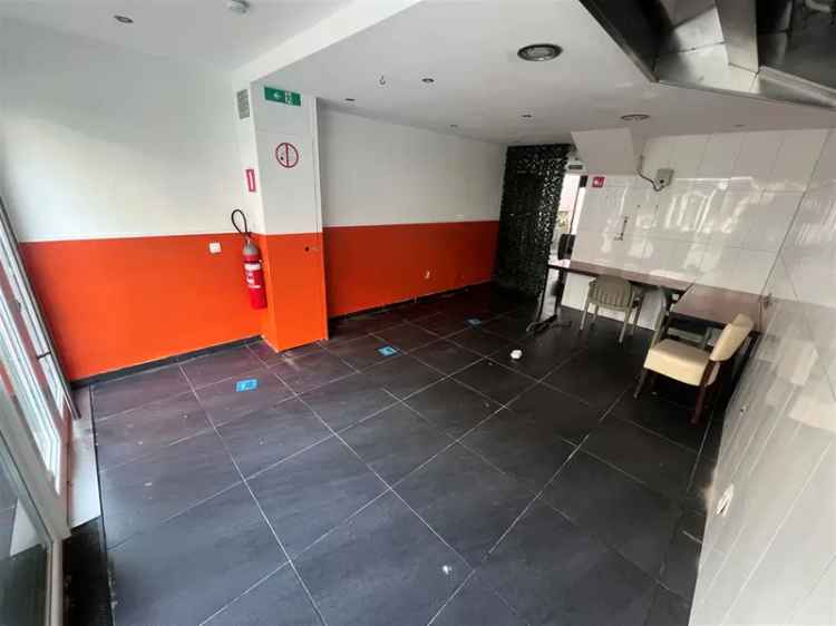 Halve Losbouw Handelswoning 4 Slaapkamers