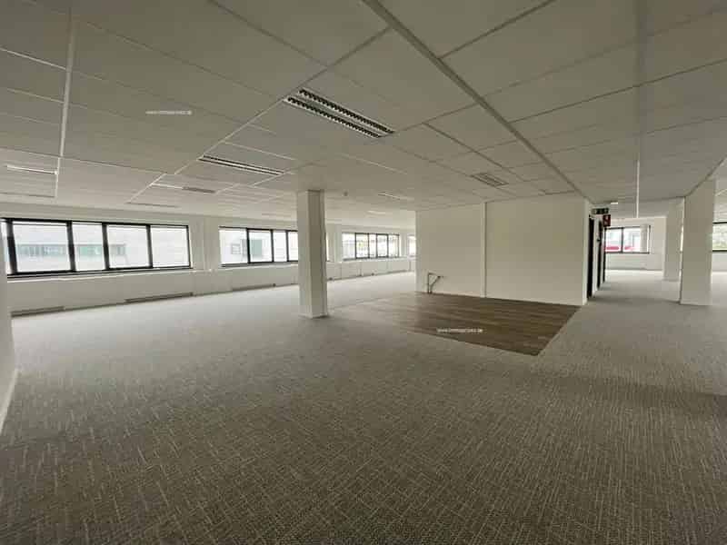 Kantoorruimte te huur Ruisbroek 930m²