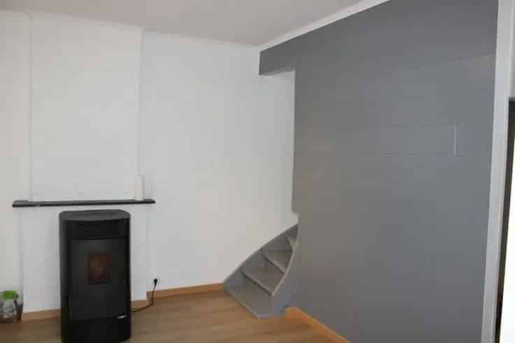 Appartement Te Koop: Studio Nabij Faciliteiten