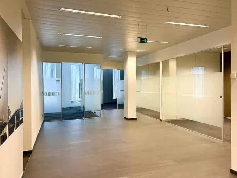 Commerciële Ruimte Leien 5 Parkeerplaatsen