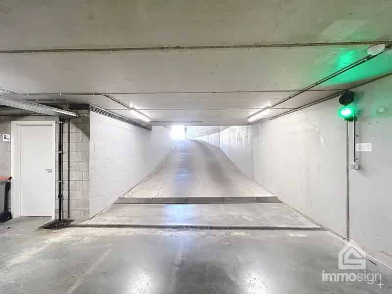Garage te koop Bocholt - Ondergrondse parkeerplaats P22