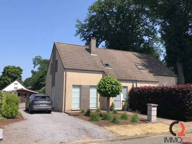 Huis te koop Beringen: Recent 3 slaapkamers, tuin en terras