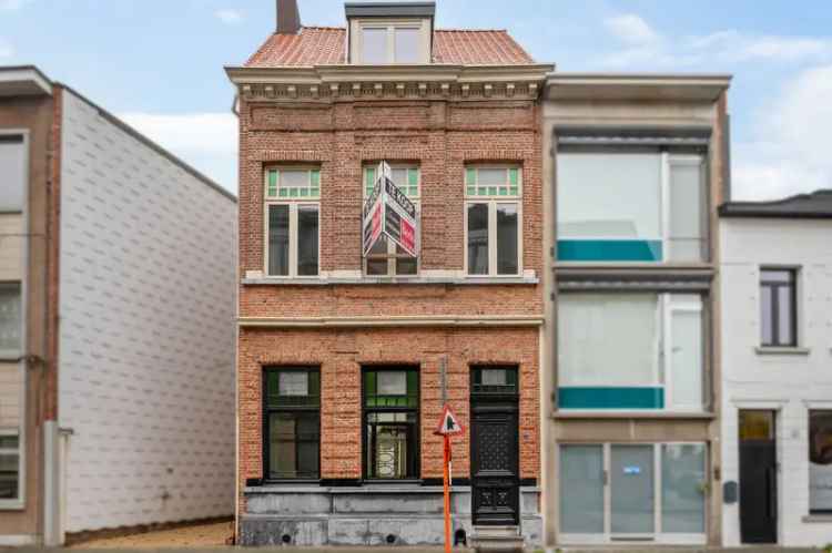 Prachtig gerenoveerde woning met bijgebouw - centrum Kontich