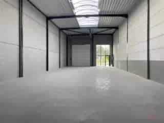 Handelspand te huur Dentergem 285m² KMO unit magazijn