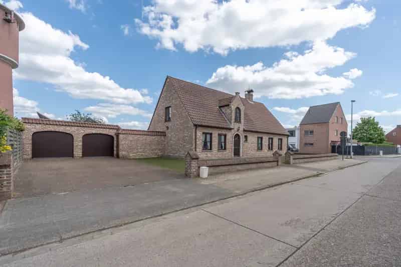 Ruime gezinswoning te Beerse 3 slaapkamers Nabij Centrum