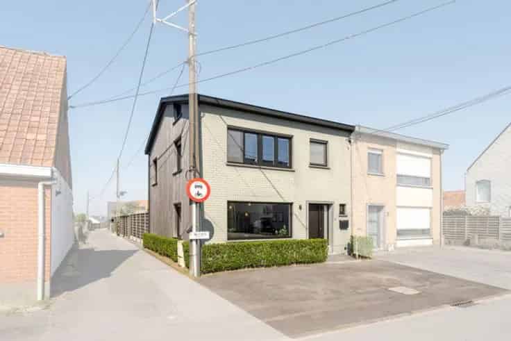 Gerenoveerde Halfopen Bebouwing met EPC A Label Te Koop