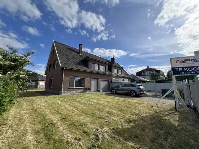 Ruime gezinswoning nabij centrum te huur