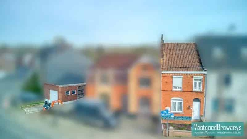 Centraal Gelegen Te Renoveren Woning Met Tuin
