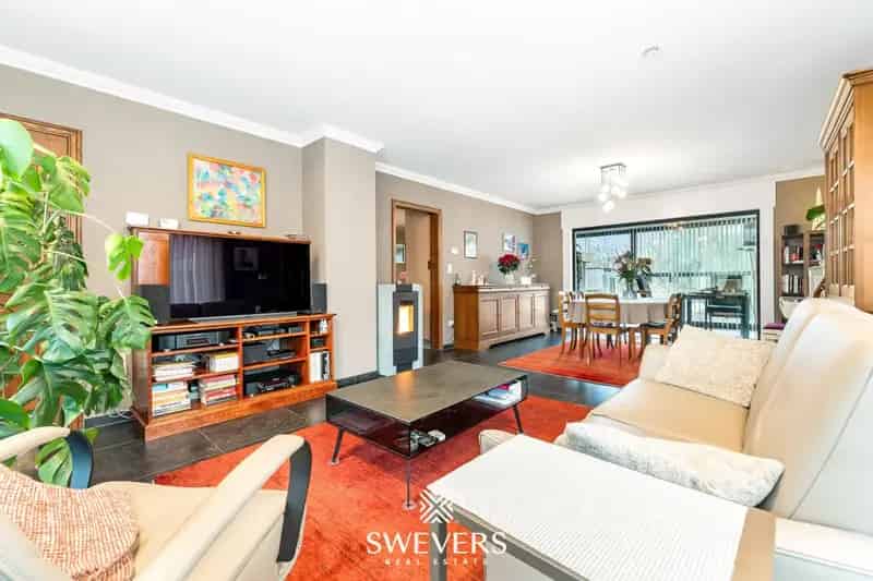 Ruime woning 4 slaapkamers 13a 66ca