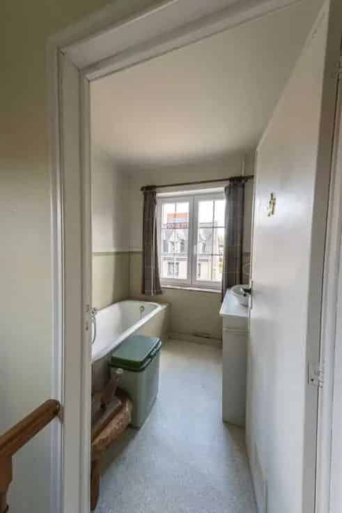 Huis te Koop Hoegaarden Centrum - Gezinswoning te renoveren