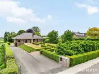 Villa te koop Tielt 4 slaapkamers grote tuin 2 garages