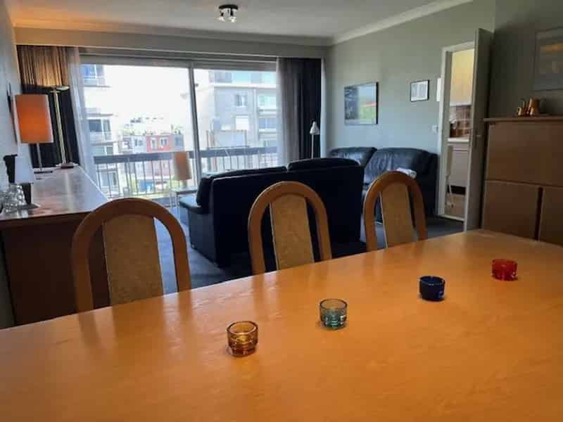 Appartement te huur 2 slaapkamers bureau terras