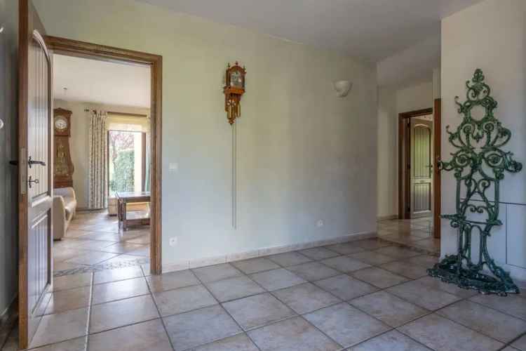 Villa 5 slaapkamers 1060m2 perceel