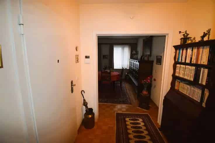 Appartement 2 slaapkamers 80m2 Terras Kelder Autostaanplaats