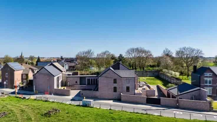 Villa Te Koop: Energiezuinig met Fotovoltaische Panelen