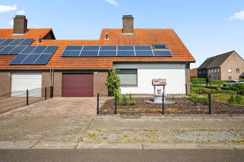 Halfopen woning te Hulshout 170m²