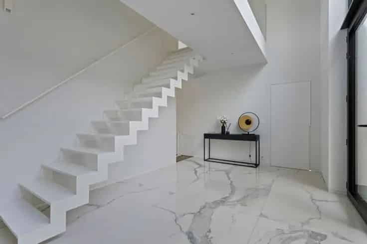 Villa te Koop Hoeilaart: Luxe Eigendom met Zwembad