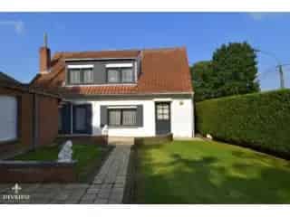 Halfopen Bebouwing Rollegem 3 slaapkamers Tuin Garage