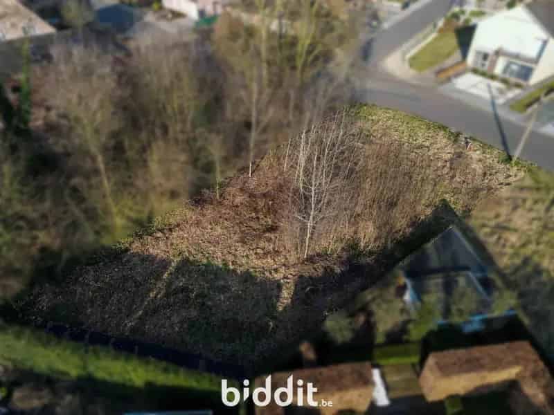 Bouwgrond te Koop - Mooi en Rustig Gelegen