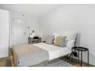 Appartement in medehuur Brussel - Moderne kamer met balkon