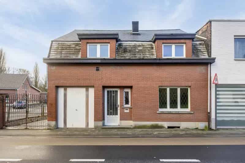 Huis te koop Hekelgem: Volledig te renoveren HOB