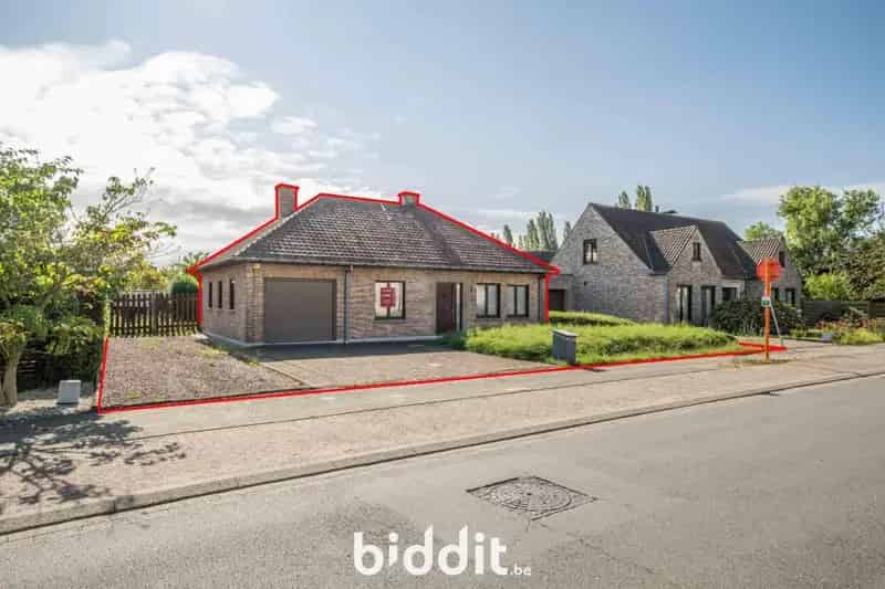 GOED GELEGEN HUIS KONTICH KAZERNE 781M2