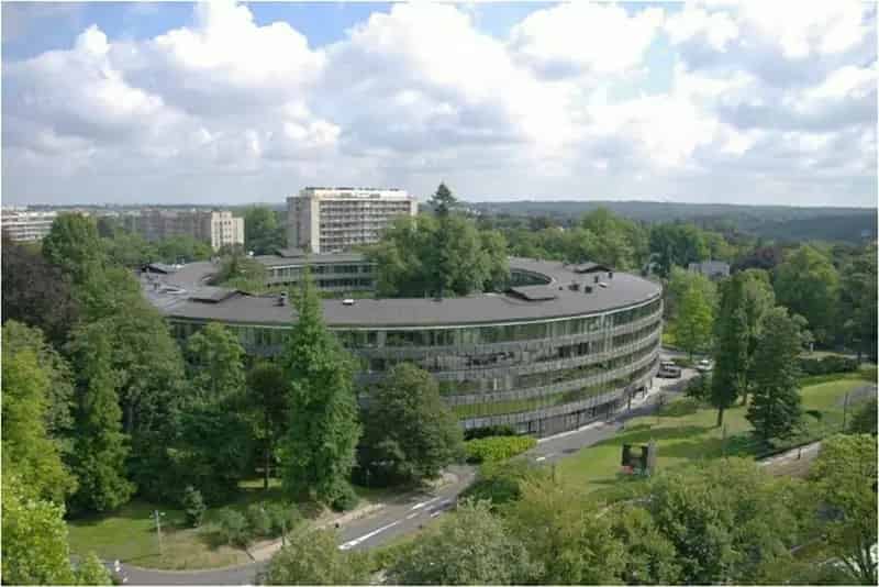 GLAVERBEL Kantoren te Huur vanaf 670m²