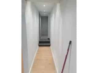 Handelspand te Huur Ukkel 70m2 Kapsalon Schoonheidssalon Winkel